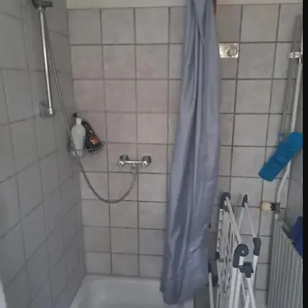 Gul - Grejsdalsvej 31b, Th *