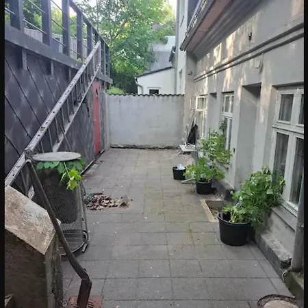 Gul - Grejsdalsvej 31b, Th