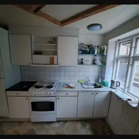 Gul - Grejsdalsvej 31b, Th